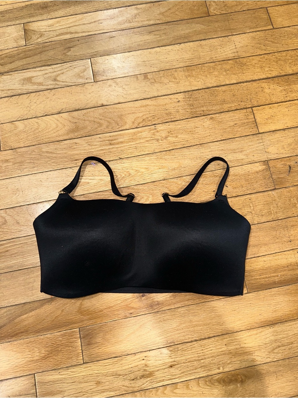 Woman’s Victoria’s Secret bra lined no-wire